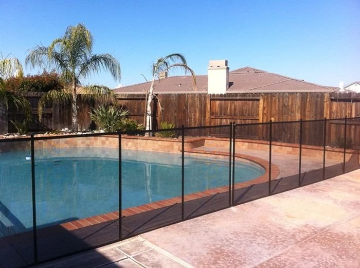 swimming pool gate and fence 4